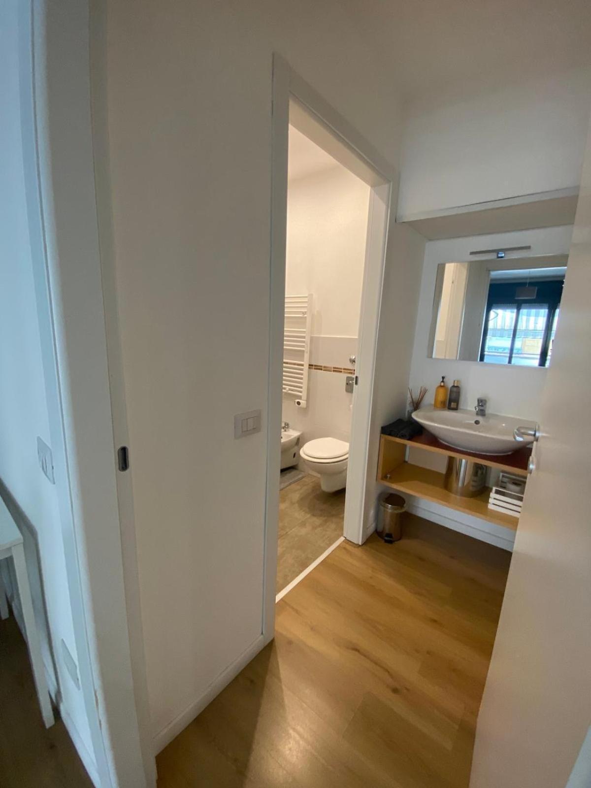 Lux Fara Appartement Milaan Buitenkant foto